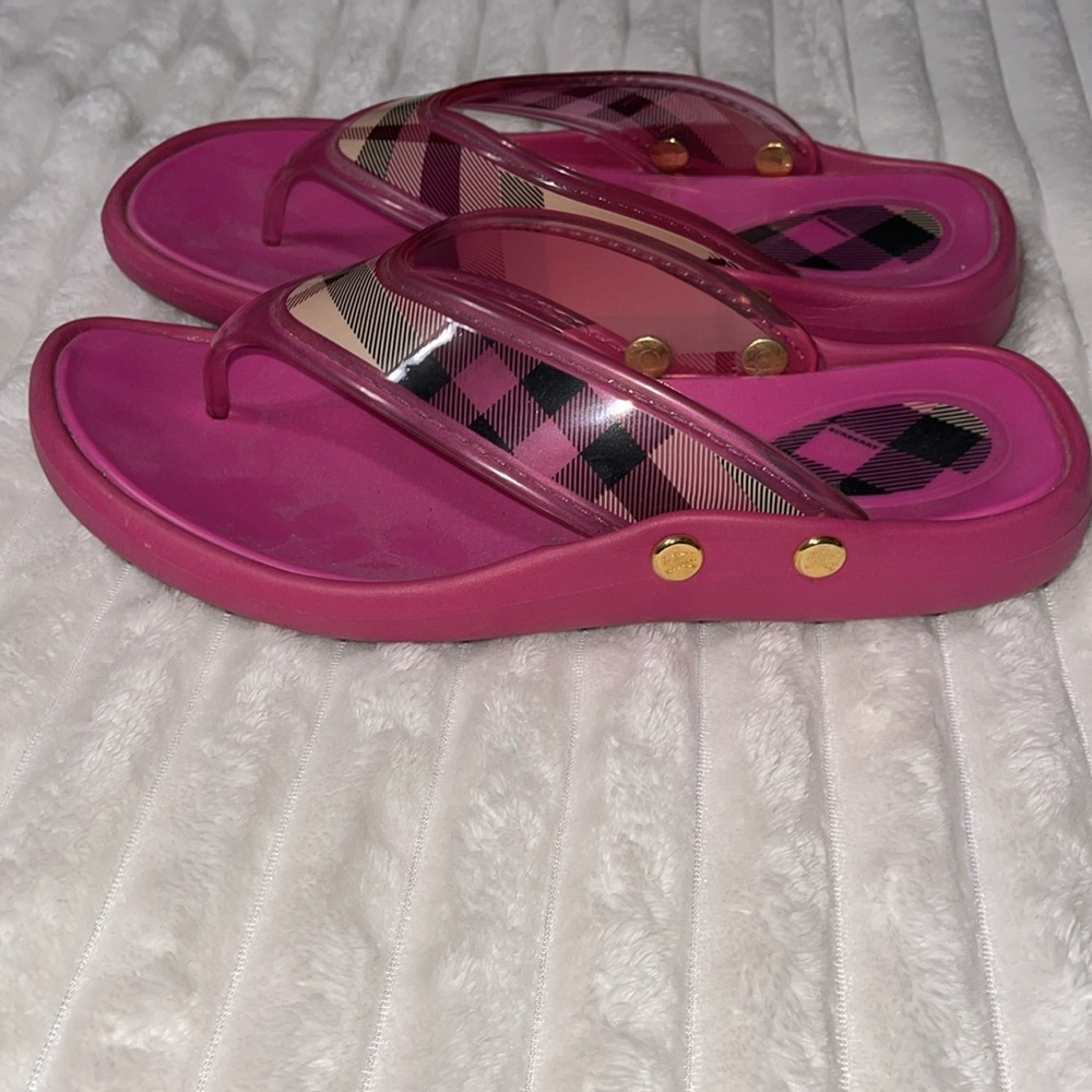 Burberry Pink Plaid Jelly Thong Sandals - Picture 4 of 10